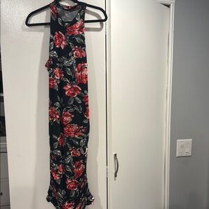 Floral Sleeveless Maxi Dress